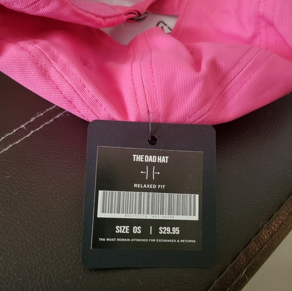 Fabletics - The Dad Hat - Picture 4 of 9